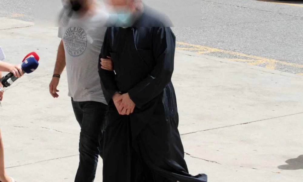 Αγρίνιο: Πανικός στα δικαστήρια με απειλές για λιντσάρισμα